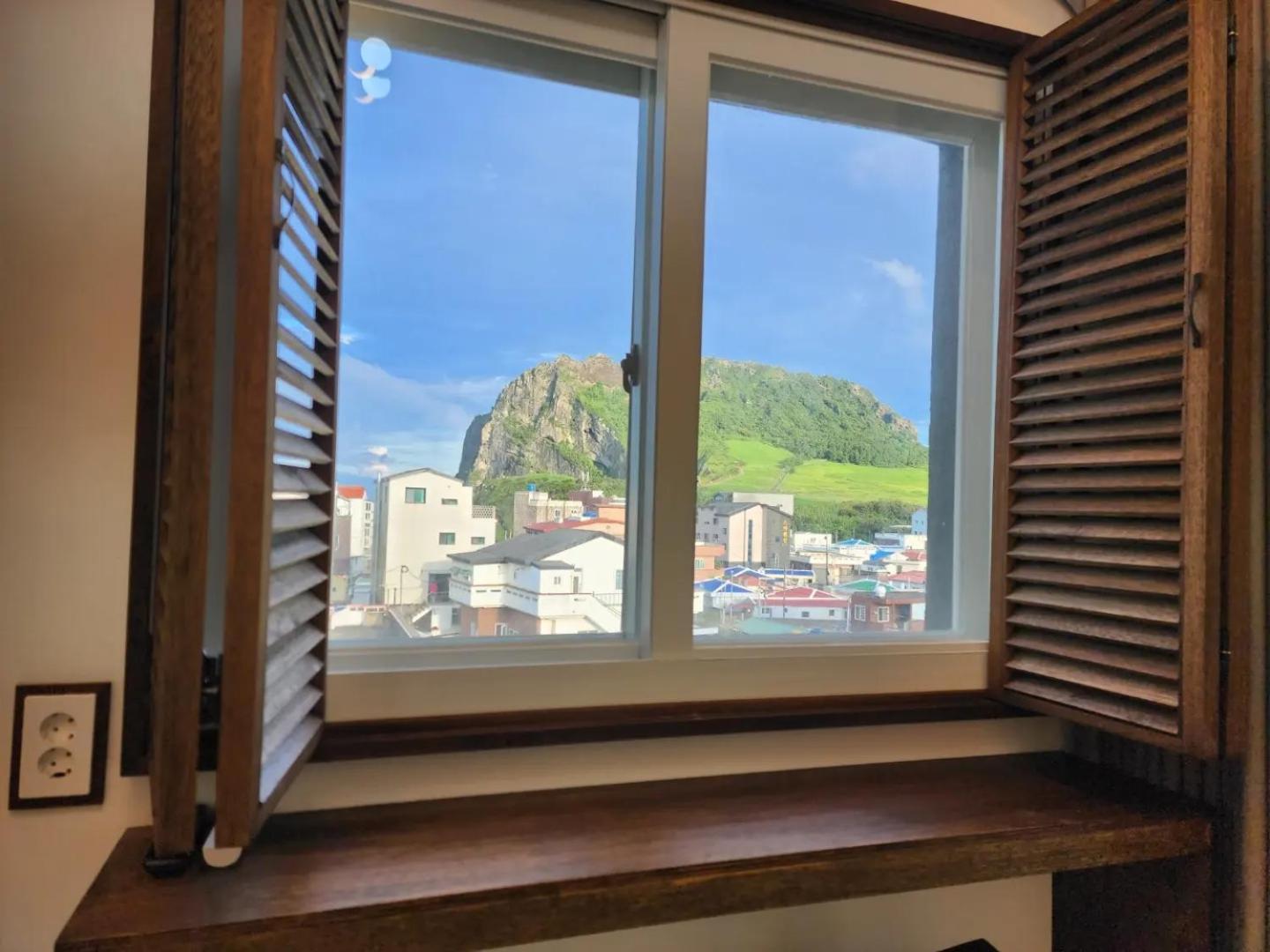 Pureun Jeju Pension Seogwipo Esterno foto
