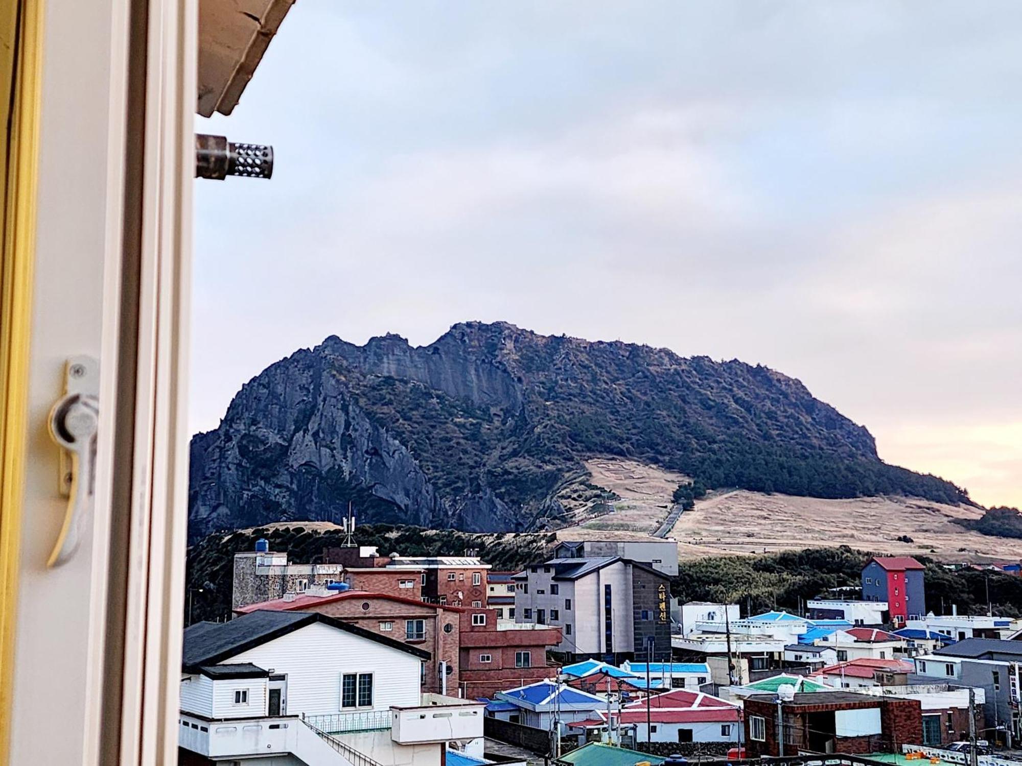 Pureun Jeju Pension Seogwipo Esterno foto
